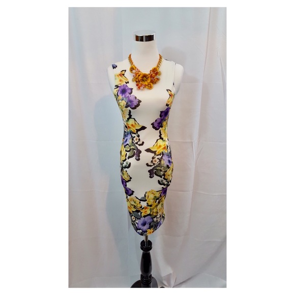 M U.S.A. Dresses & Skirts - M USA | Jennifer Floral Print Dress